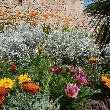 Le Logis Du Medoc Hotel Saint-Yzans-de-Médoc Kültér fotó