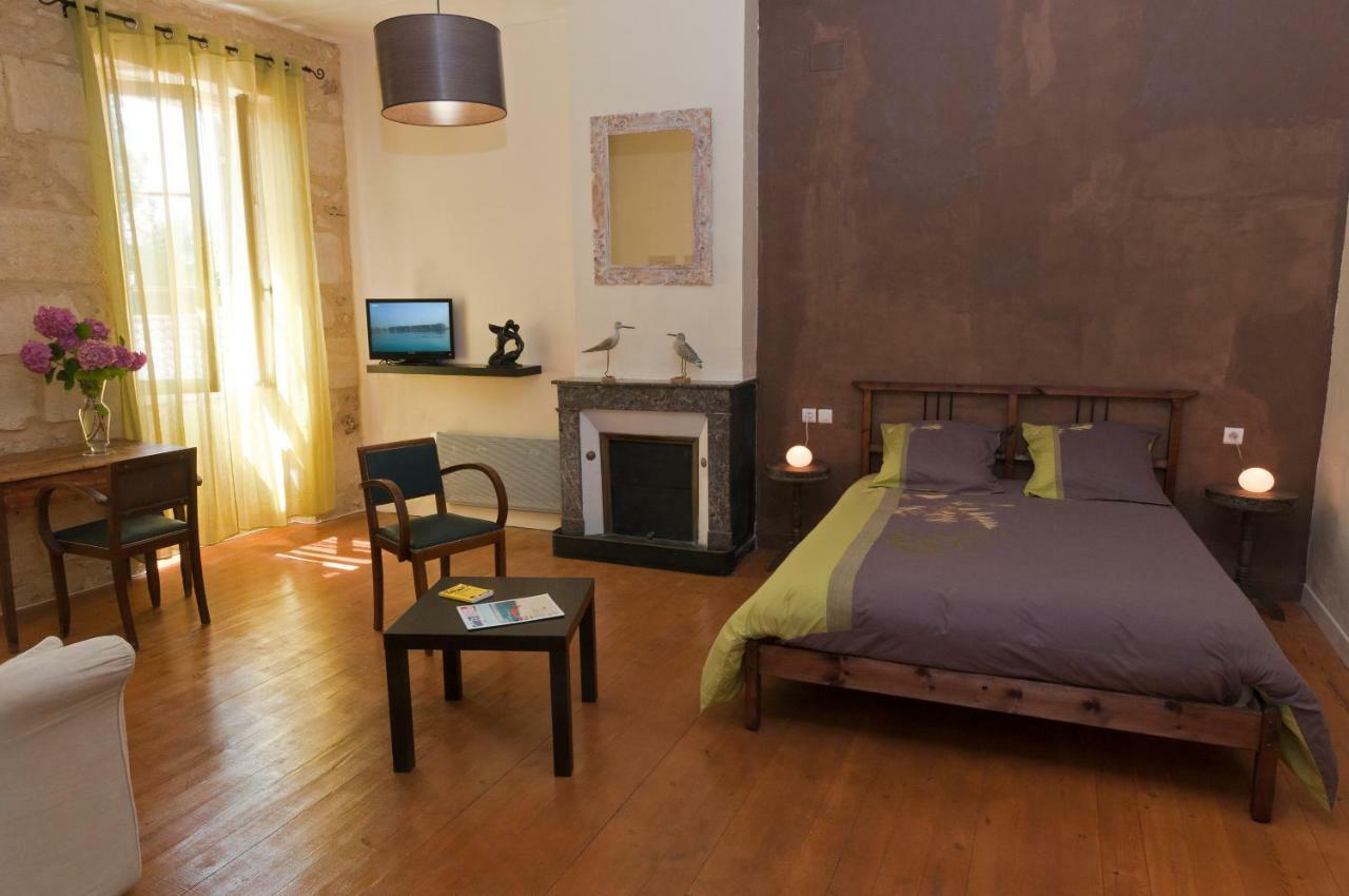 Le Logis Du Medoc Hotel Saint-Yzans-de-Médoc Kültér fotó